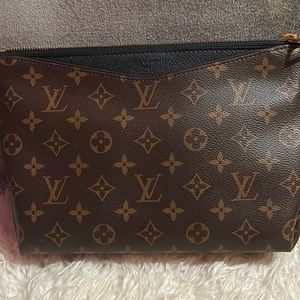 Louis Vuitton clutch